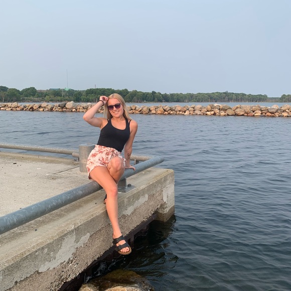 Meet your Posher, Bailey - Picture 1 of 1